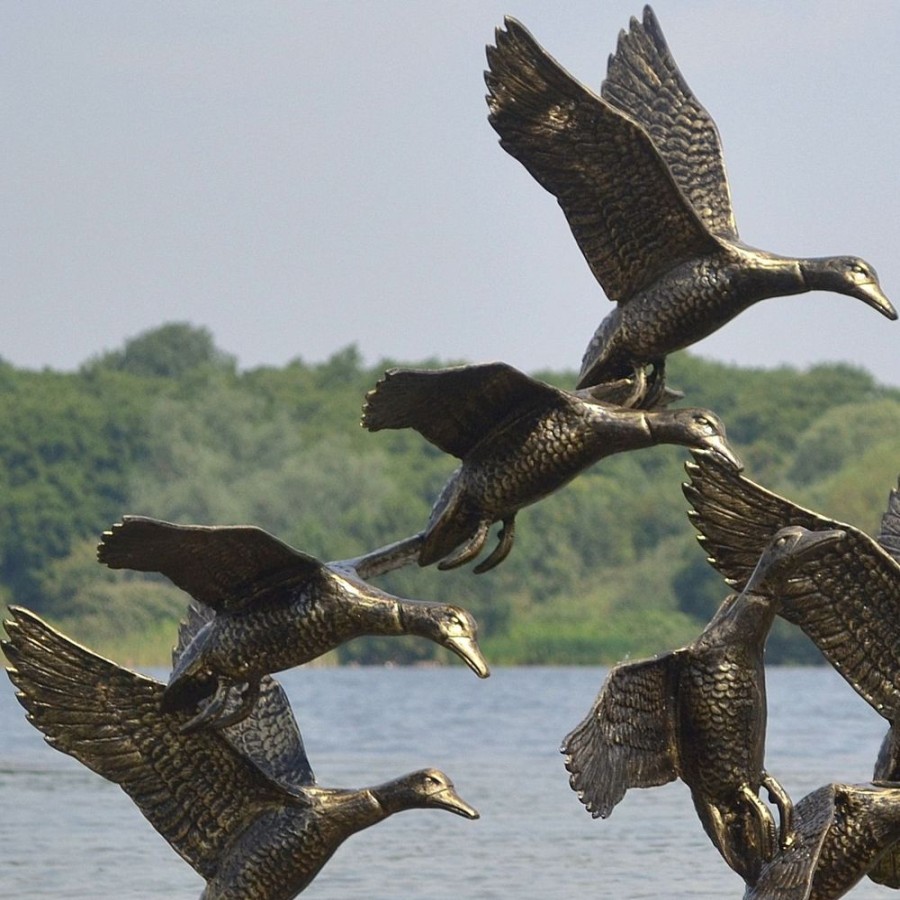 STATUES & SCULPTURES Flight Of Ducks Life-Size Bronze Metal Garden Statue Clearance