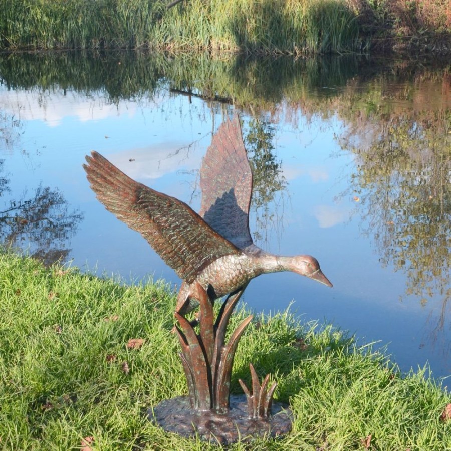 STATUES & SCULPTURES Flying Duck Bronze Metal Garden Ornament Hot