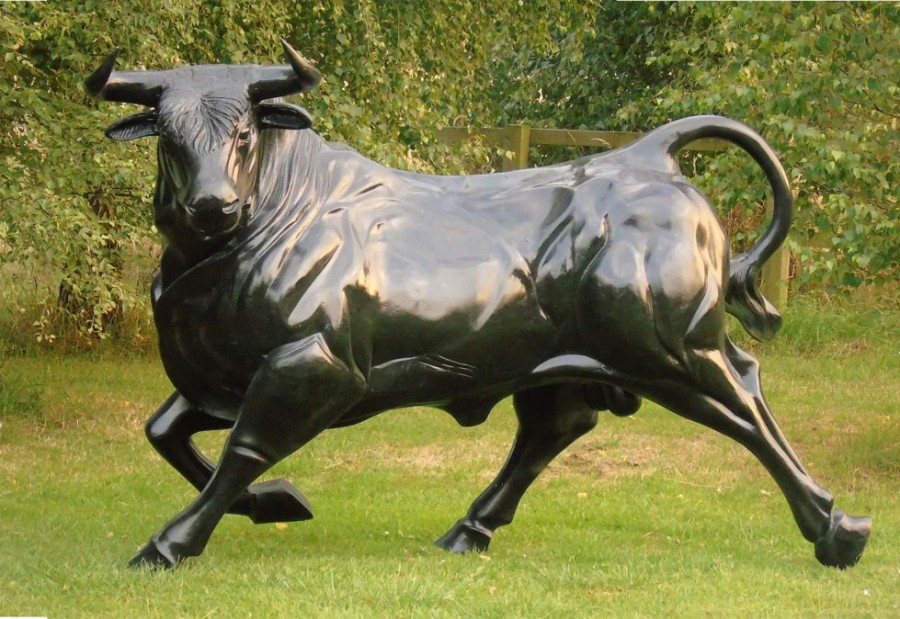 STATUES & SCULPTURES Raging Bull Life-Size Bronze Metal Garden Statue Wholesale