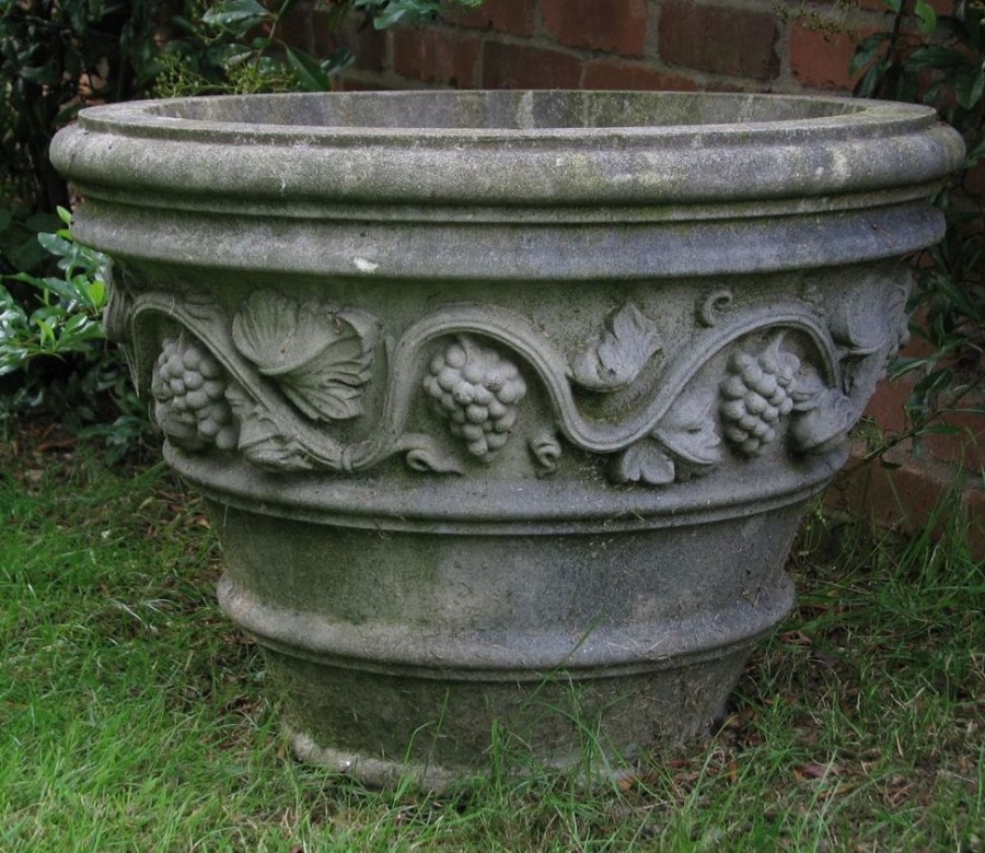 STATUES & SCULPTURES Tivoli Vase Stone Garden Planter Wholesale