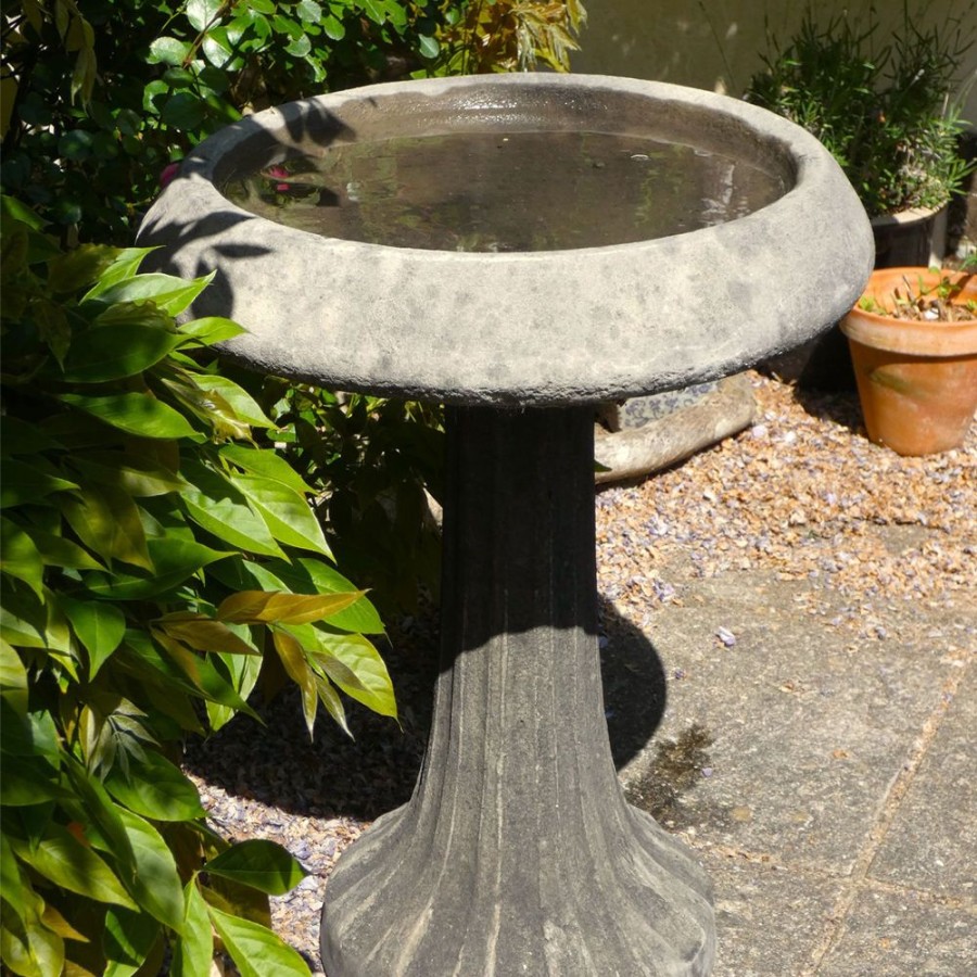 STATUES & SCULPTURES Fluted Modern Stone Garden Birdbath New