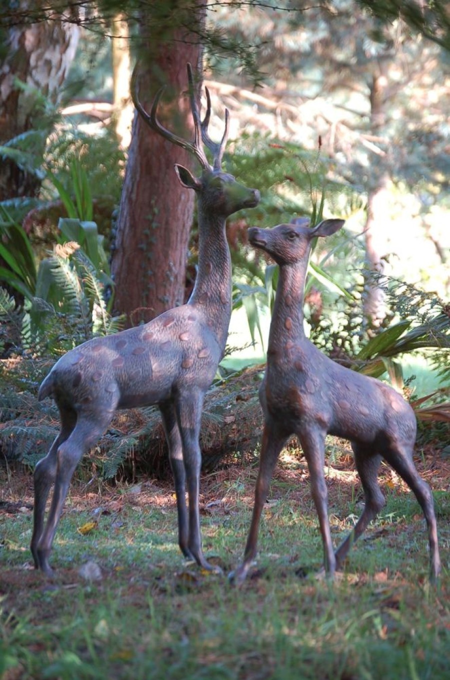 STATUES & SCULPTURES Extra Large Stag & Doe Deer Bronze Garden Statues Wholesale