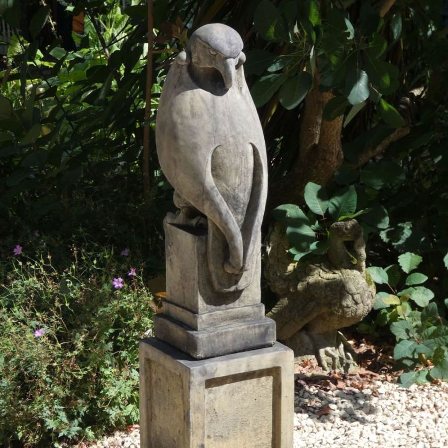 STATUES & SCULPTURES Eagle On Plain Pedestal Modern Stone Garden Statue New